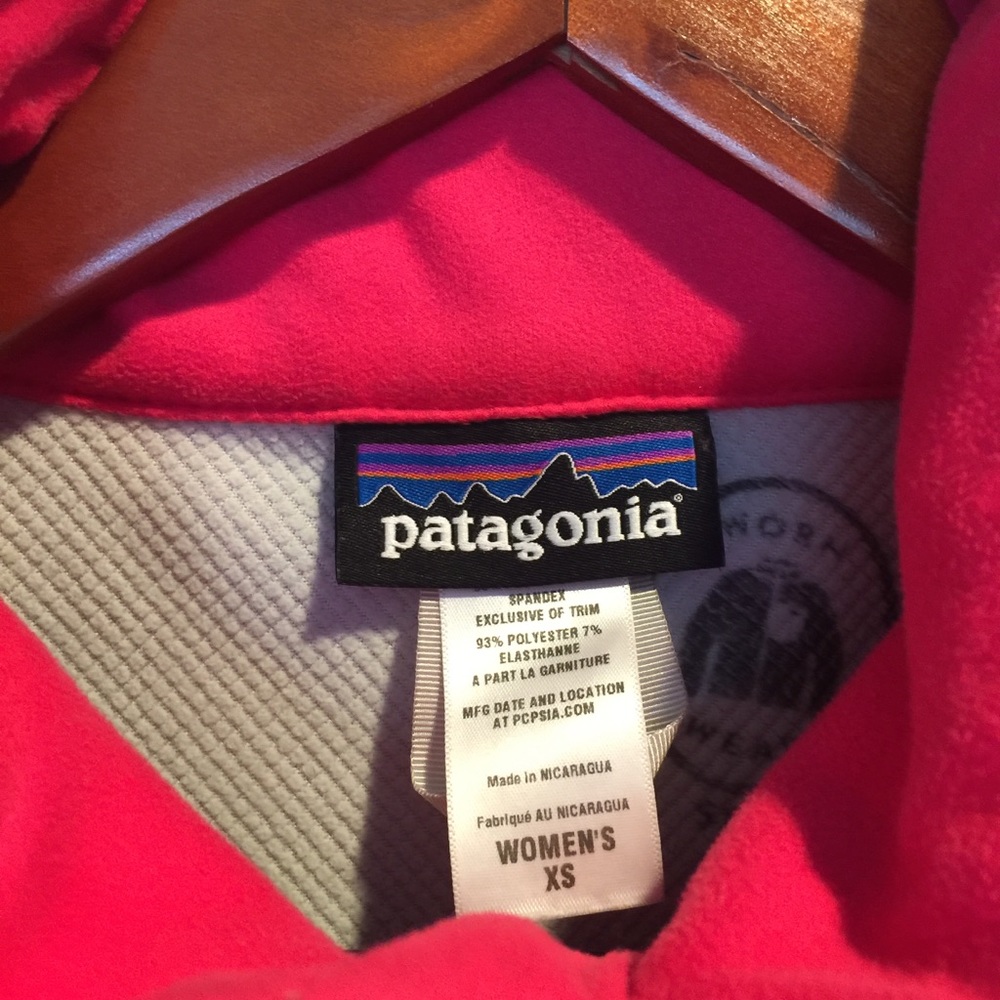 Pink Patagonia jackets - Picture 4 of 6